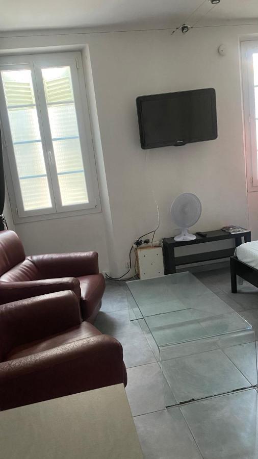 Le Suffren, Ventile ,wifi, A 100 M De La Apartment