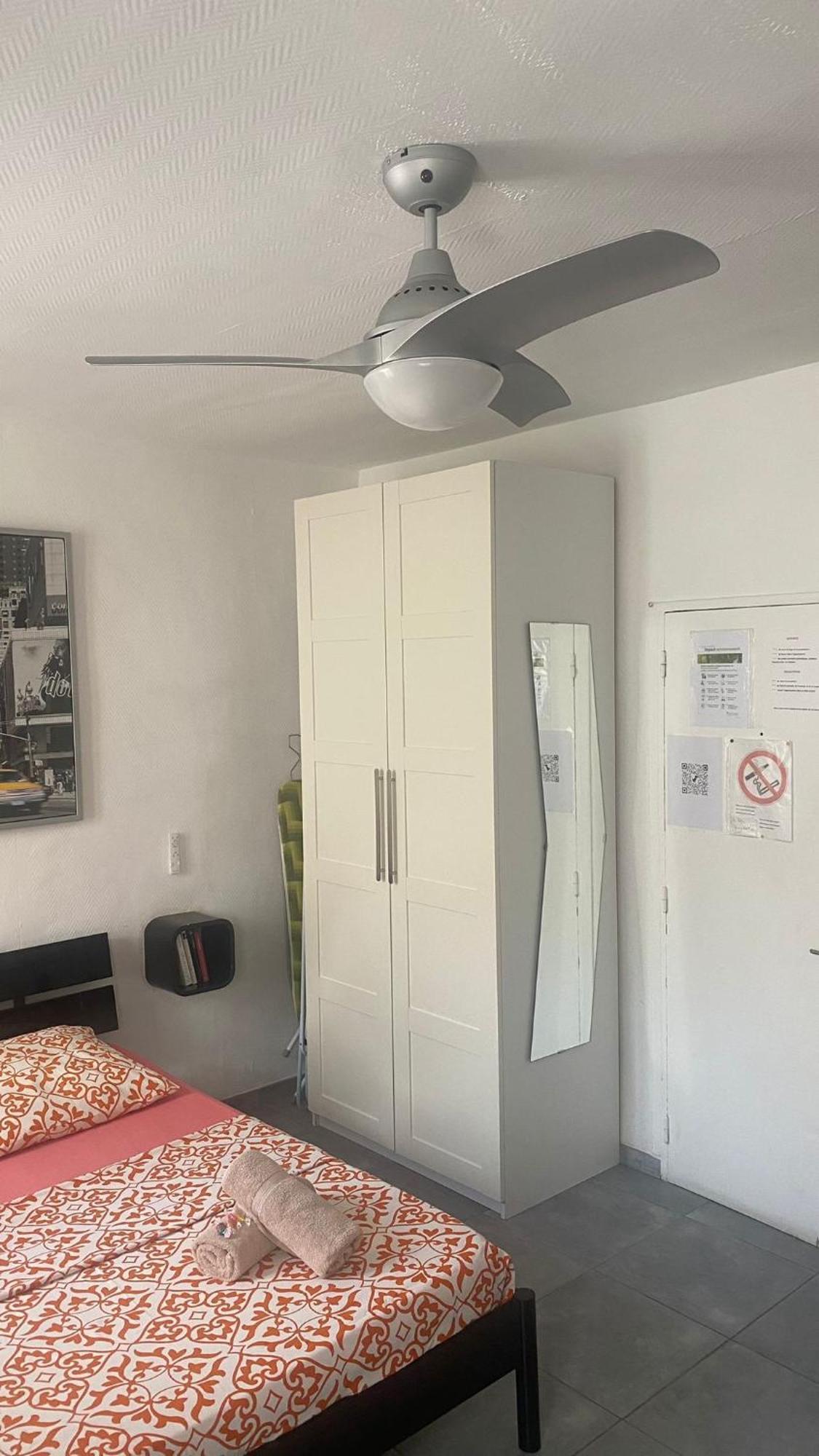 Le Suffren, Ventile ,wifi, A 100 M De La Apartamento Toulon