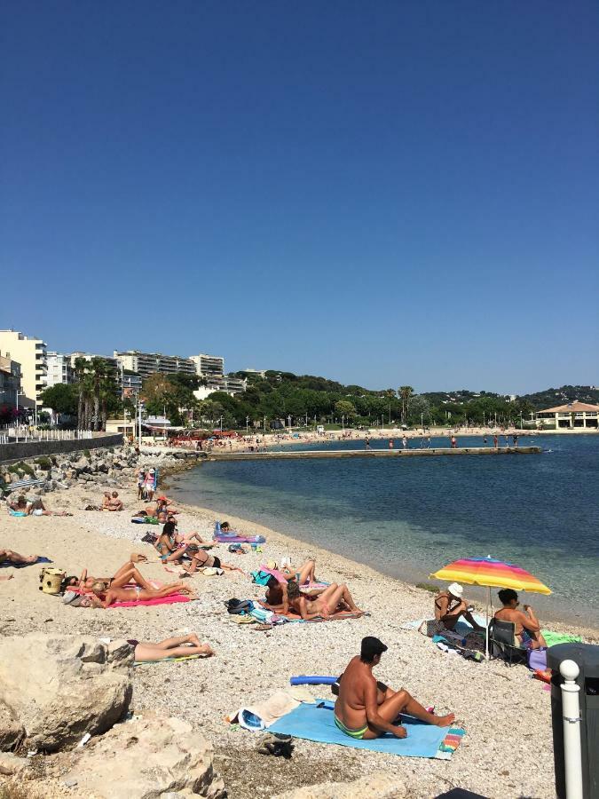 Apartment Le Suffren, Ventile ,wifi, A 100 M De La Toulon